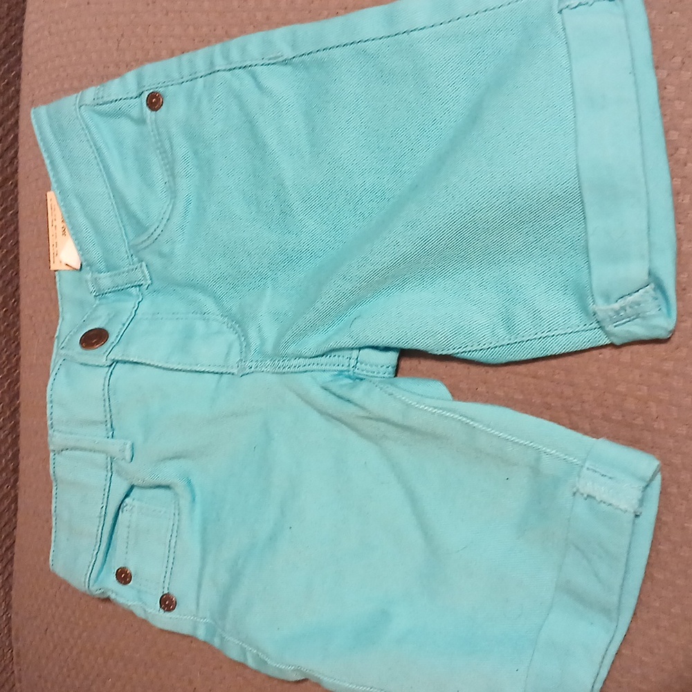 Girls size 5 Bermuda shorts